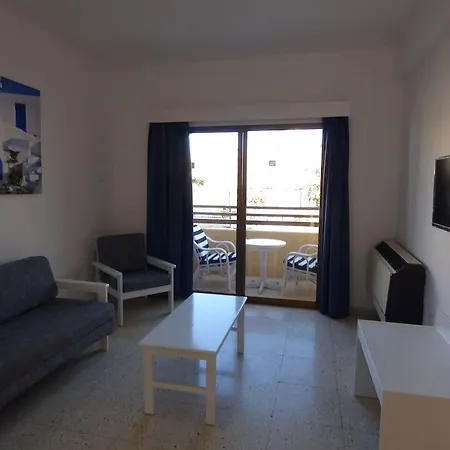 Amore Hotel Apartments شقة فندقية 2*