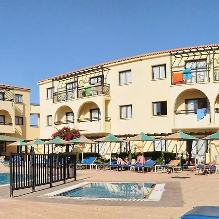 Amore Hotel Apartments شقة فندقية 2*