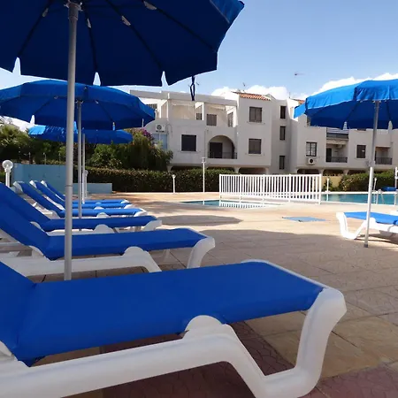 Amore Hotel Apartments 2* بروتاراس
