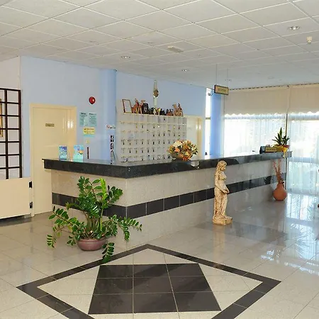 Amore Hotel Apartments شقة فندقية 2*