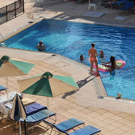 Amore Hotel Apartments 2* بروتاراس